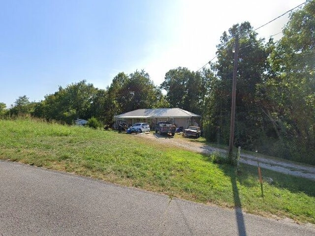 House image located at Byrdstown, TN 38549