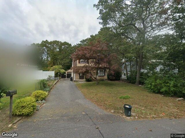 House image located at Farmingville, NY 11738