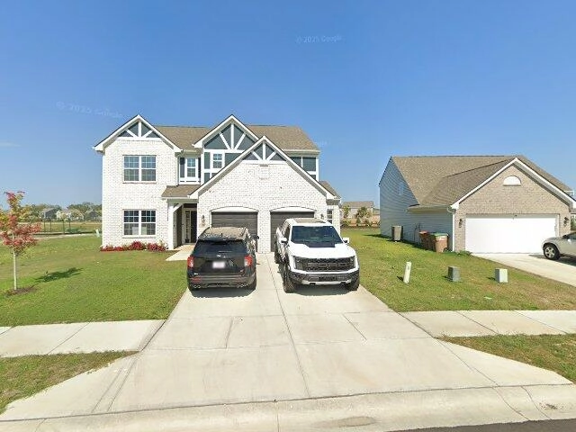 House image located at Columbus, IN 47201