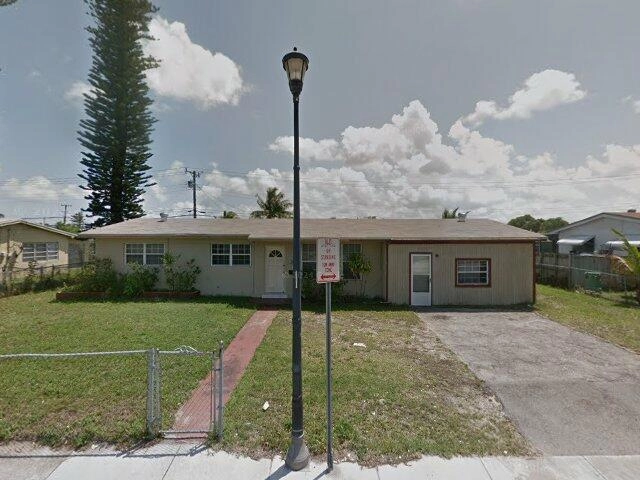 House image located at Miami, FL 33169