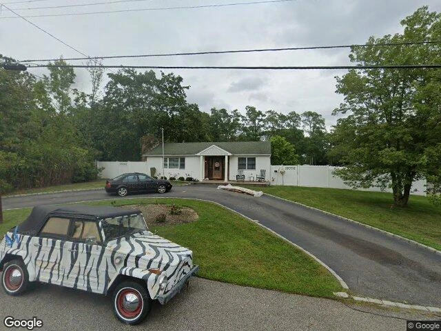 House image located at Islip Terrace, NY 11752