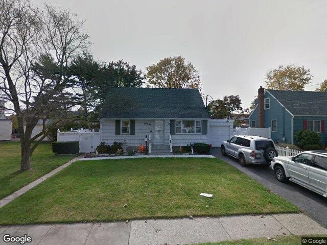 House image located at West Babylon, NY 11704