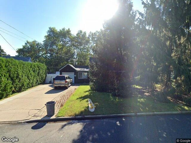 House image located at Paramus, NJ 07652