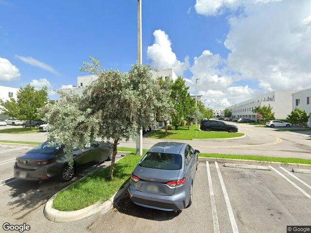 House image located at Miami, FL 33178