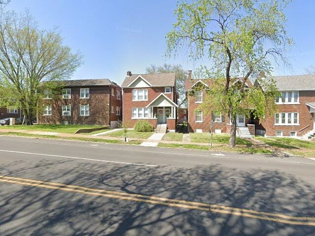 House image located at Saint Louis, MO 63109