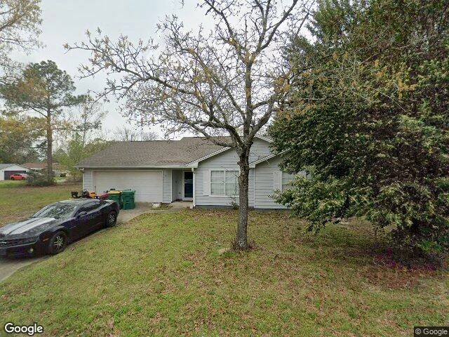 House image located at Crestview, FL 32539