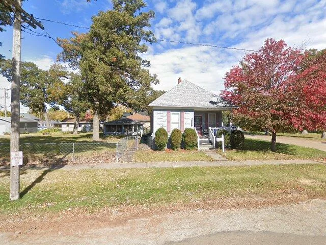 House image located at Streator, IL 61364