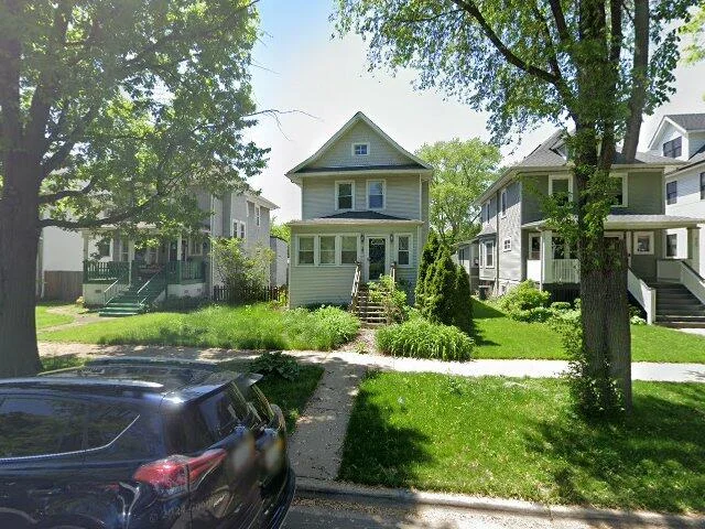 House image located at Oak Park, IL 60304