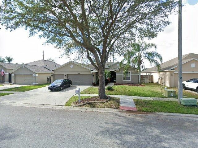 House image located at Valrico, FL 33596