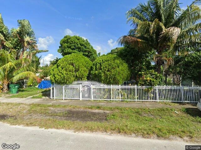 House image located at Miami, FL 33167