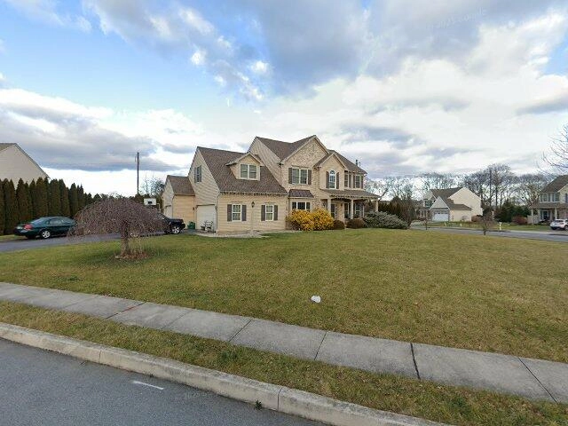 House image located at Mount Joy, PA 17552