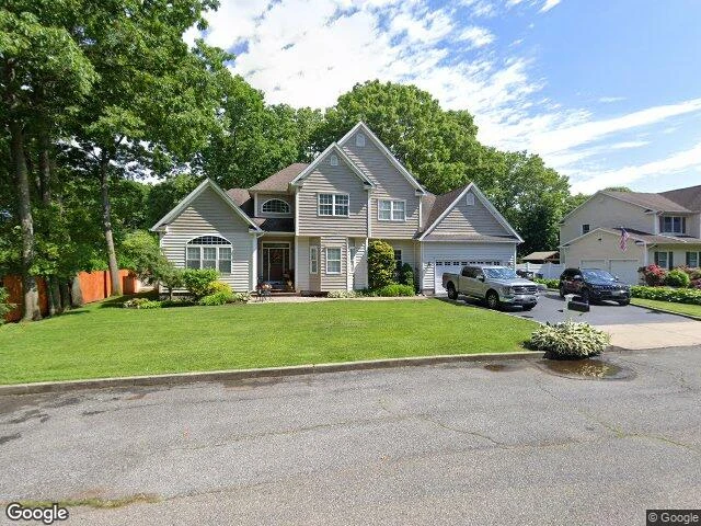 House image located at Hauppauge, NY 11788