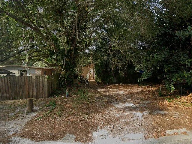 House image located at Saint Petersburg, FL 33702