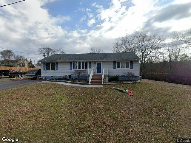 House image located at Lakehurst, NJ 08733