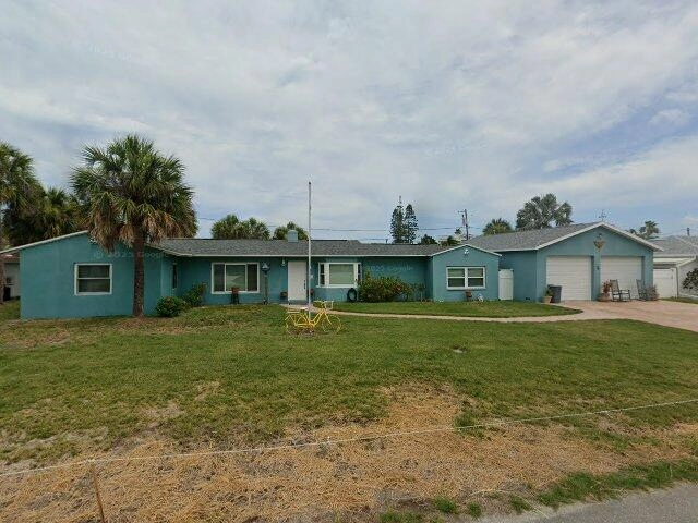 House image located at Saint Petersburg, FL 33708