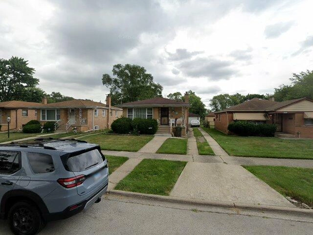 House image located at Dolton, IL 60419
