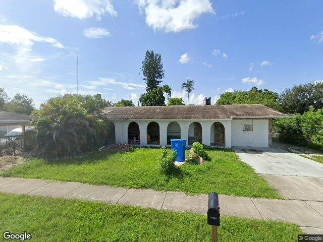 House image located at Hollywood, FL 33023