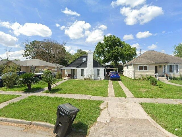 House image located at Houston, TX 77017