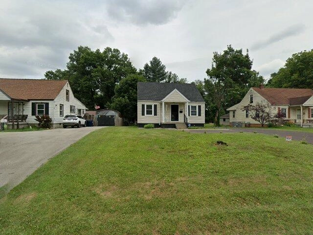 House image located at Louisville, KY 40216