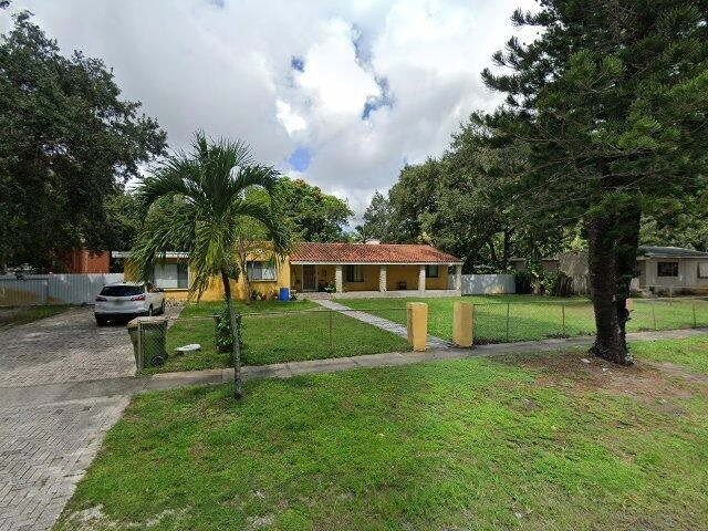 House image located at Miami, FL 33161