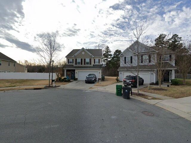 House image located at Riverside, CA 92505