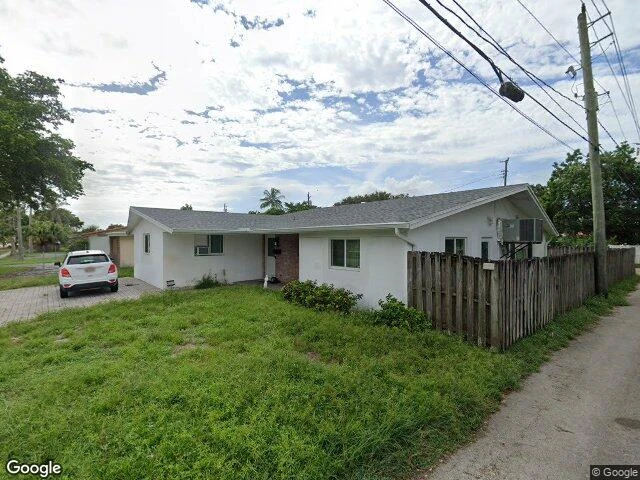 House image located at Hollywood, FL 33021