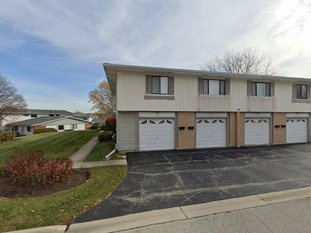 House image located at Bloomingdale, IL 60108