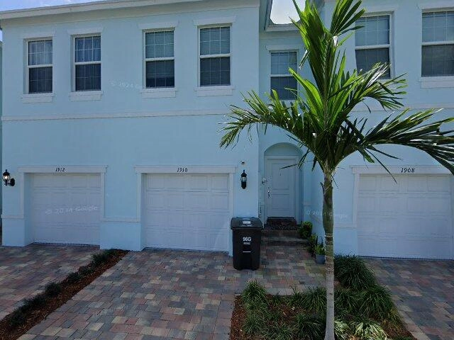 House image located at West Palm Beach, FL 33407