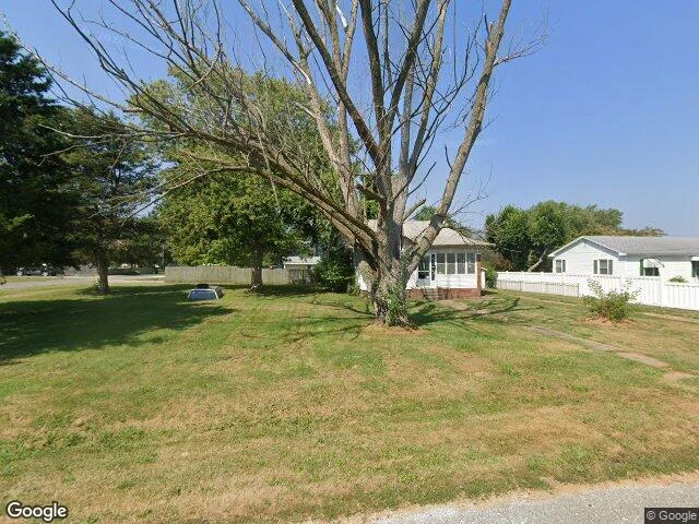 House image located at Roodhouse, IL 62082