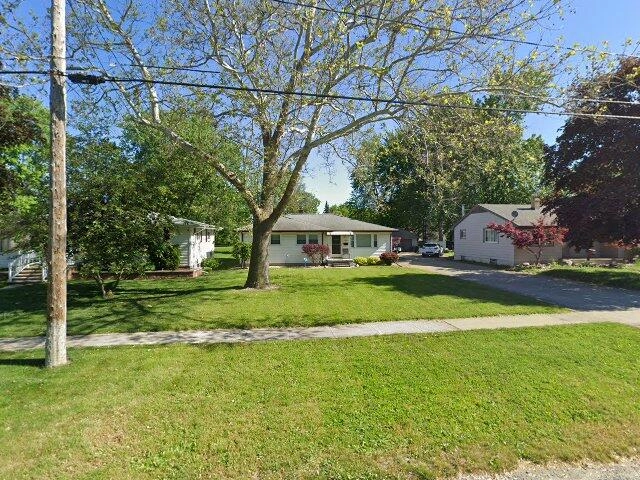House image located at Saginaw, MI 48604