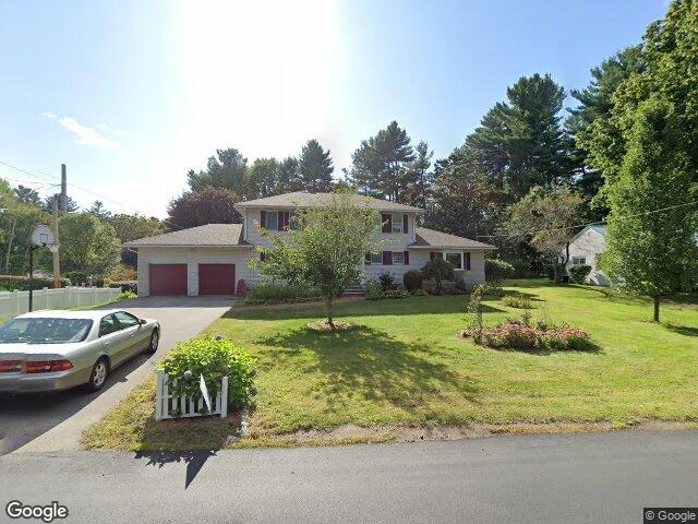 House image located at Methuen, MA 01844