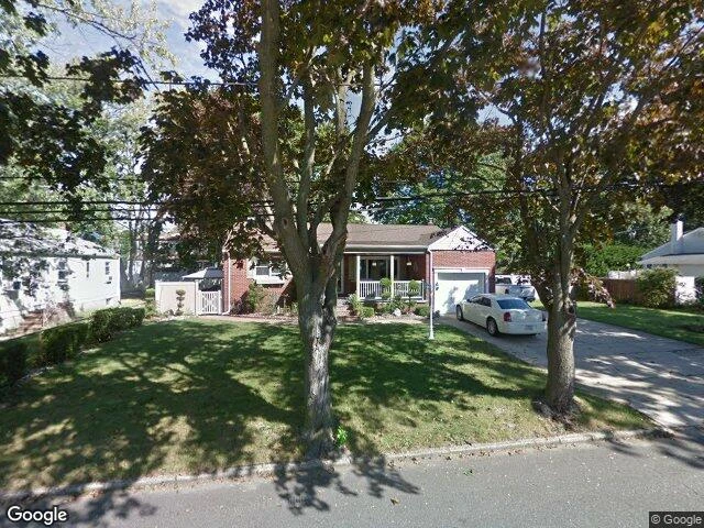 House image located at Lindenhurst, NY 11757