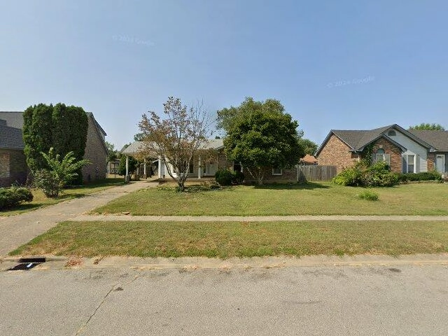 House image located at Louisville, KY 40272