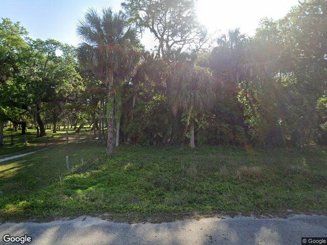 House image located at Moore Haven, FL 33471