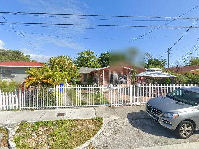 House image located at Miami, FL 33127