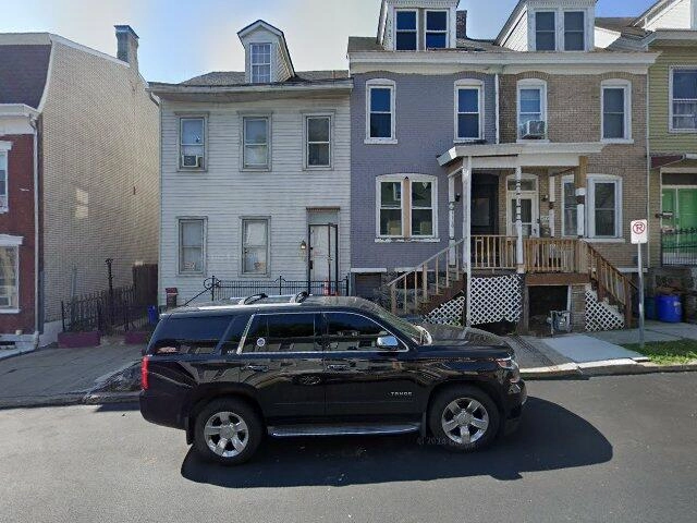 House image located at Niles, MI 49120