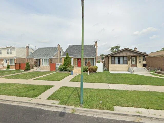 House image located at Chicago, IL 60652