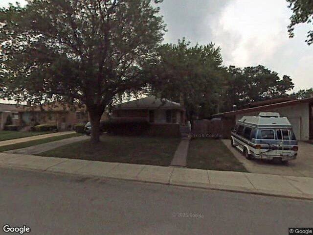 House image located at South Holland, IL 60473