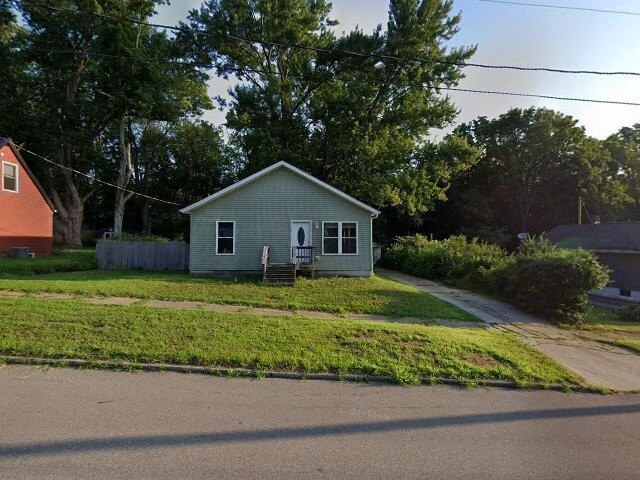 House image located at Niles, MI 49120