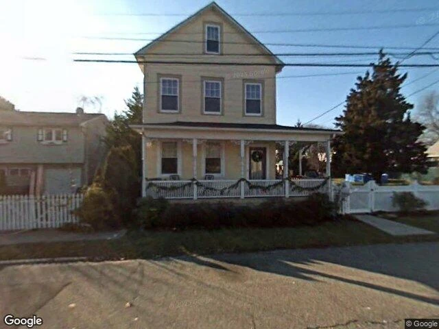 House image located at Lindenhurst, NY 11757