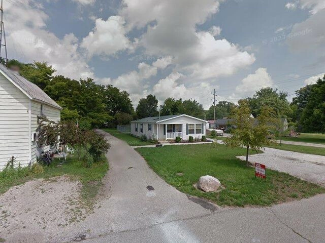 House image located at Syracuse, IN 46567