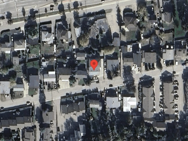House image located at Rock Island, IL 61201