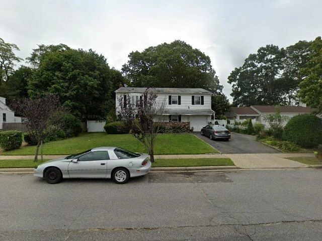 House image located at Massapequa, NY 11758