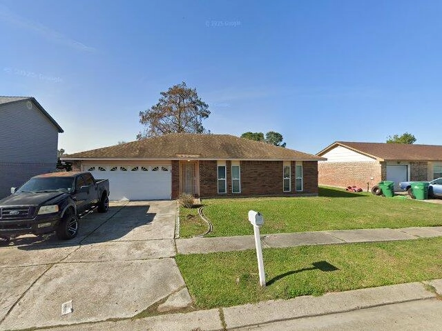 House image located at Harvey, LA 70058