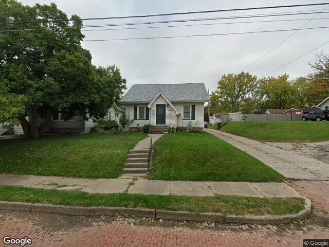 House image located at Rock Island, IL 61201