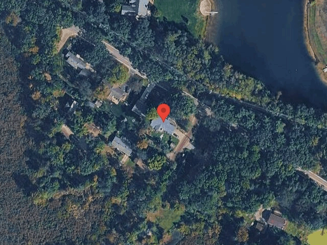 House image located at Milford, MI 48380