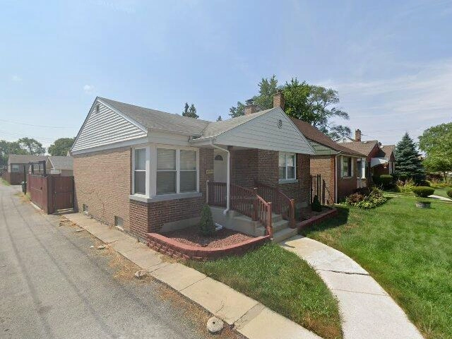 House image located at Chicago, IL 60652