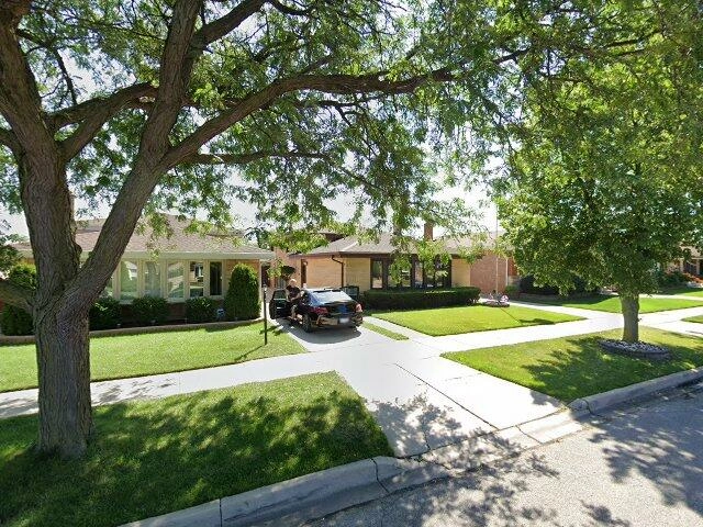 House image located at Chicago, IL 60656