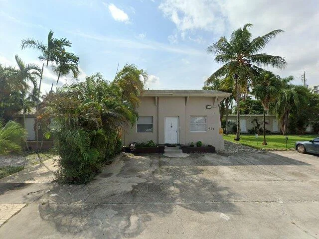 House image located at Hallandale, FL 33009