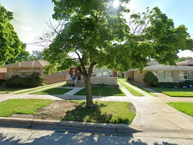 House image located at Chicago, IL 60628